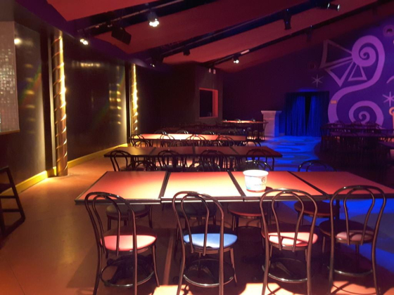 King Julien"s Side Show Cafe