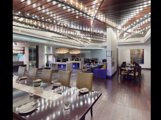 Momo Bistro