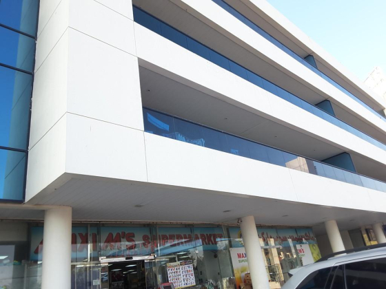 Maxim"s Supermarket