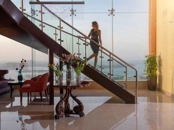 Sky Lounge
