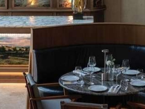 Loona Restaurant