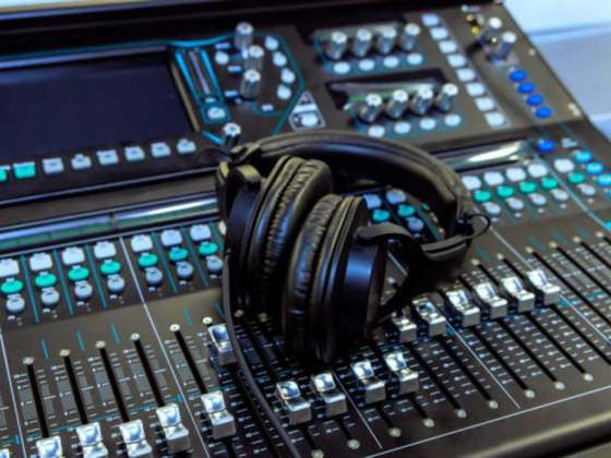 Fm Electronics Trading