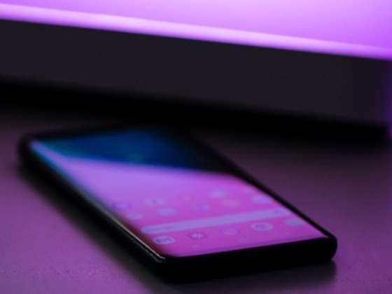 Smart On Track Mobile Phones Trading