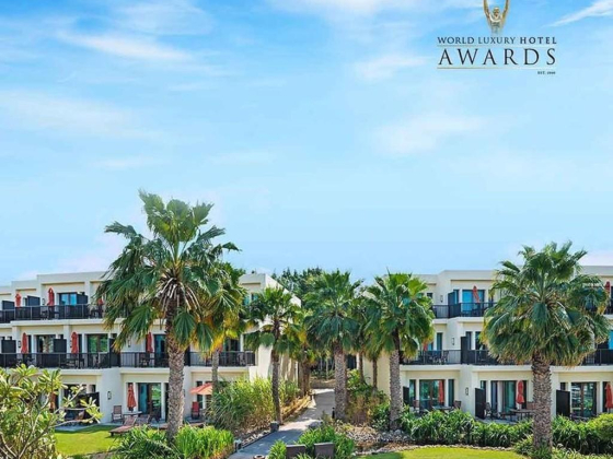 Ja Palm Tree Court