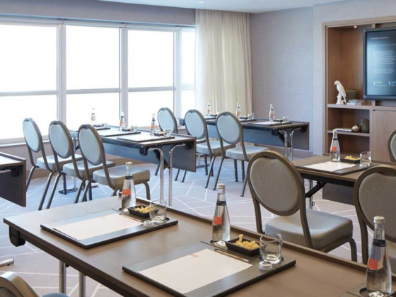 D’bate Meeting Room