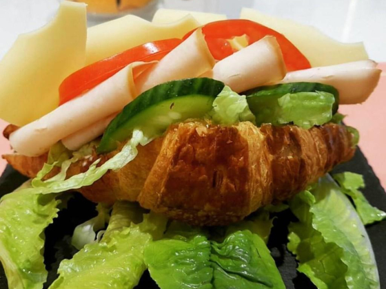 Le Bon Gout Restaurant