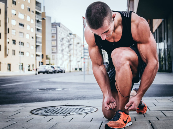 Sportswear Near Me in Dubai: Where to Buy, What's Fair to Pay, and How to Spot a Bad Supplier