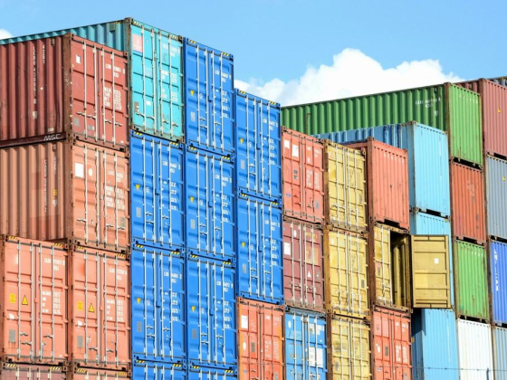 Shabab Dera Shipping Containers Loading & Unloading Services