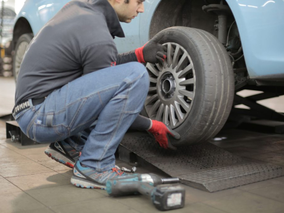 How to Change Your Car Tire