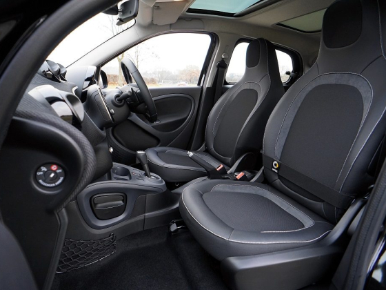 Hacks for Cleaning and Organizing Your Car