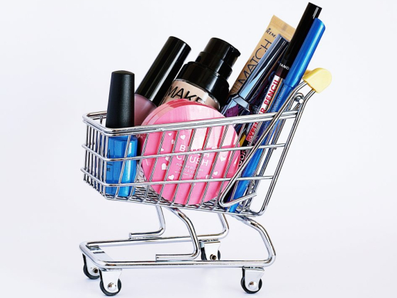 Controlling Your Money: Strategic Buying