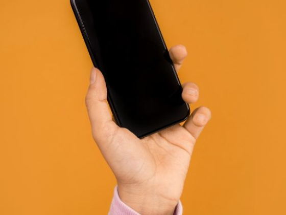This is How You Treat Your Smartphone’s Battery Right