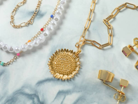 Rose Land For Jewellery Trading