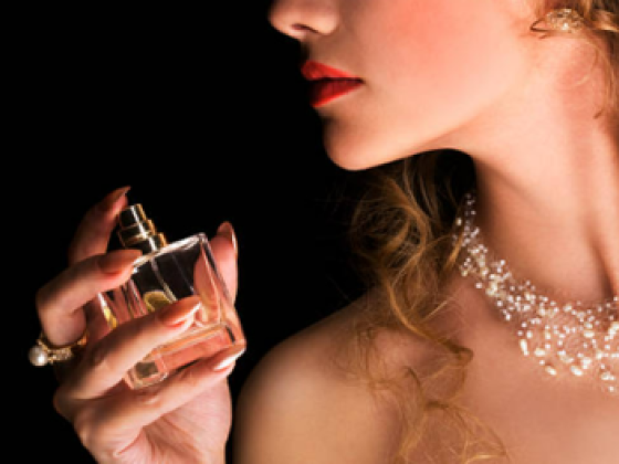 Aroma Queen Perfumes Trading