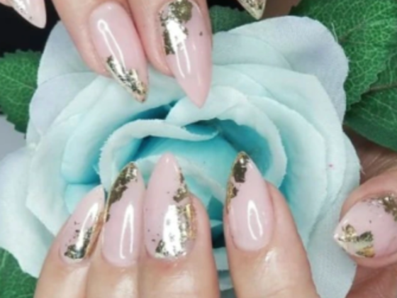 Glare ​ladies Salon
