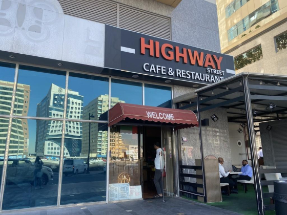 Highway Street Cafe & Restaurant