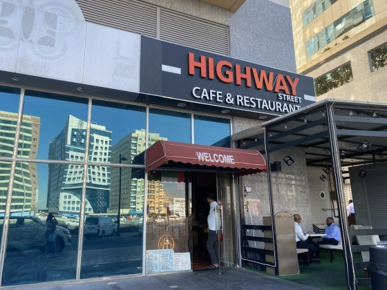 Highway Street Cafe & Restaurant