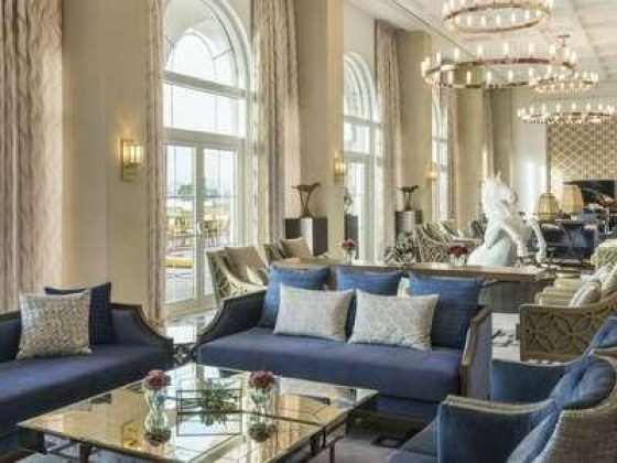Equestrian Lounge Cafe
