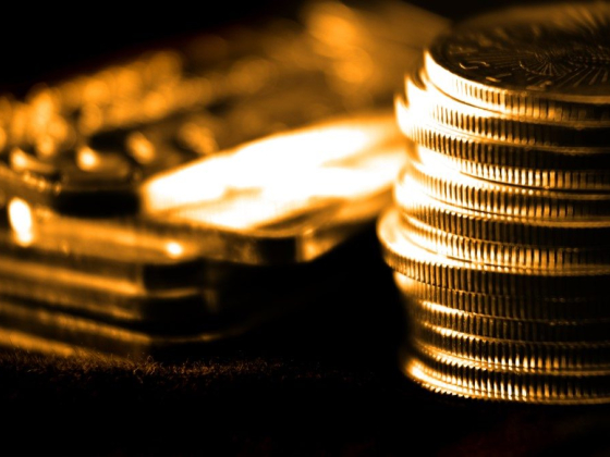 10 Ways to Save Money on International Travel