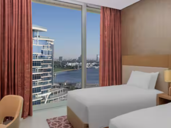 Hilton Dubai Creek Hotel & Residences