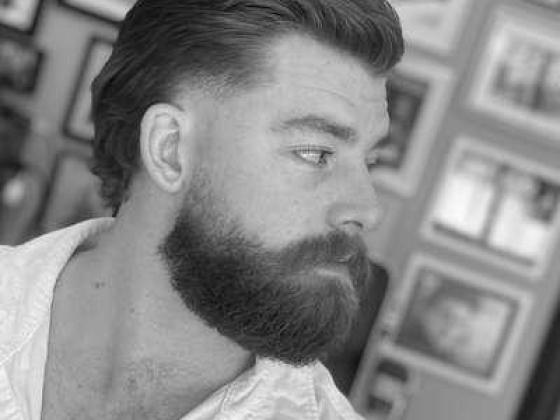 Julian"s Barbershop