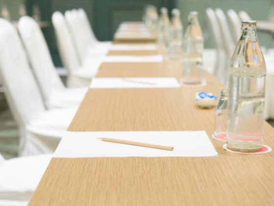 Dahlia Meeting Room