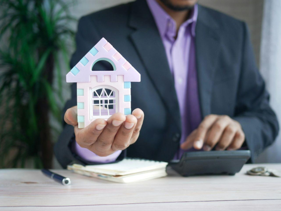 H M Z Commercial Broker