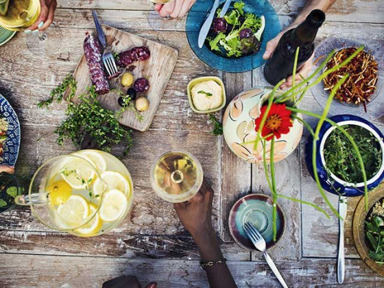Food & Beverage