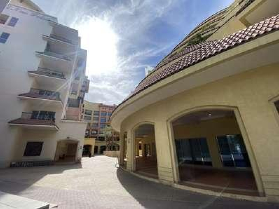 Crown Plaza Beauty Spa Est.