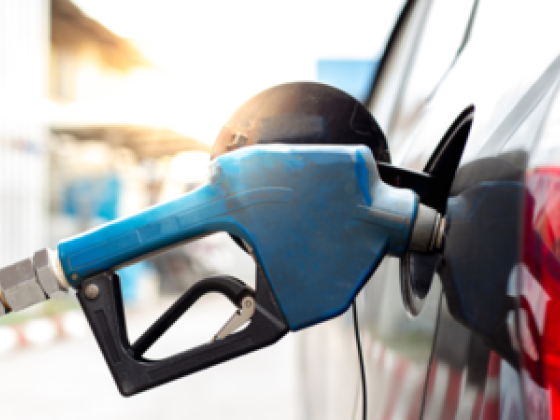 Emarat Petrol Station E1025