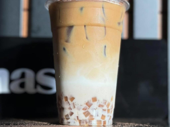 Naimas Cafe & Bristro