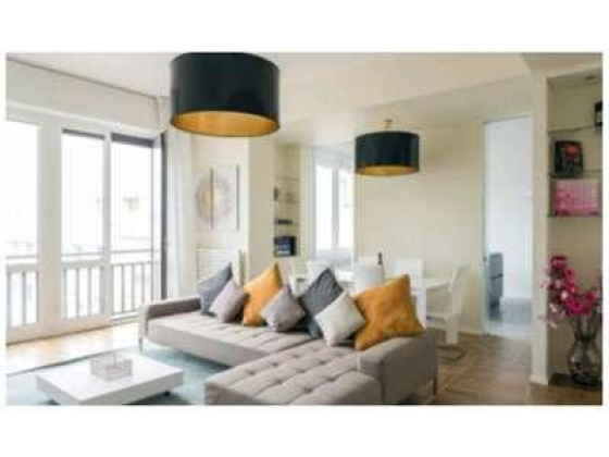 Homes & Mansions Real Estate Brokers