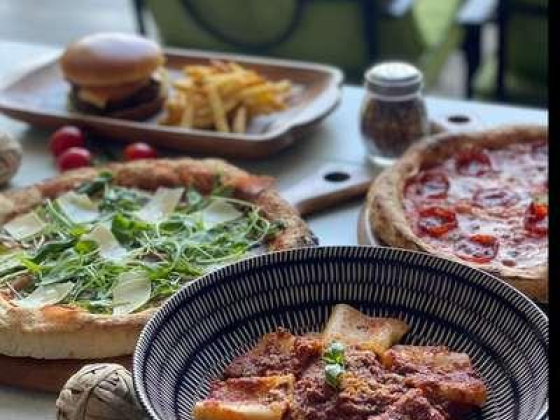 Alfredough Pizza Cafe