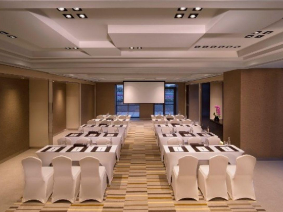 Al Manzil Meeting Room