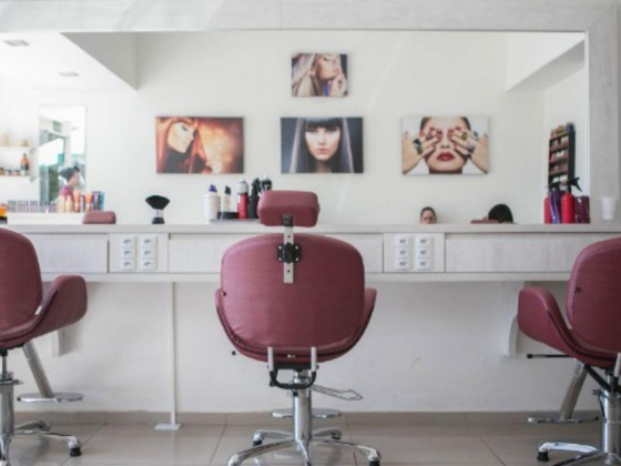 J A J Ladies Beauty Salon