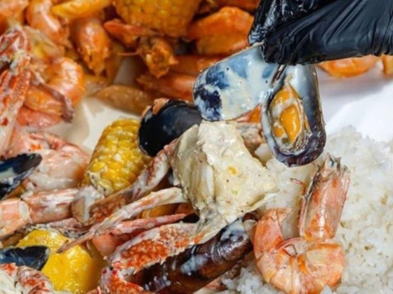 Local Mussels Cafeteria