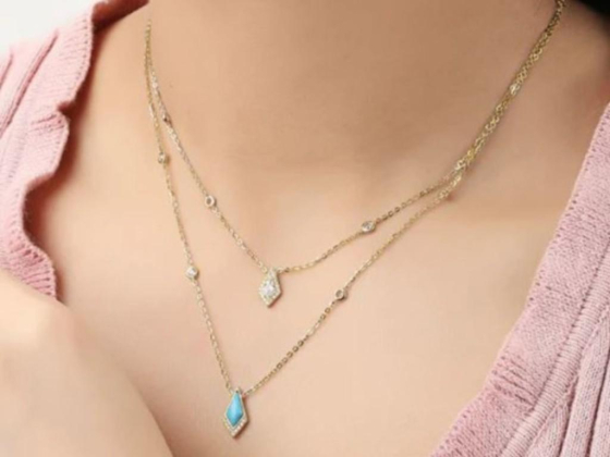 De Novo Jewels
