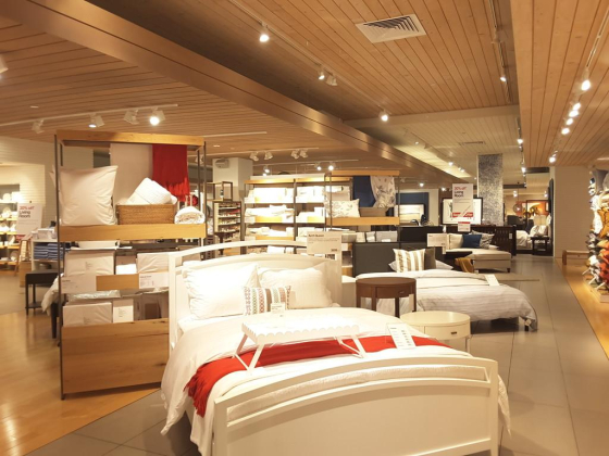 Crate & Barrel