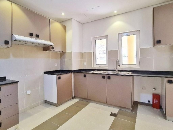 Domestic Real Estate Brokers