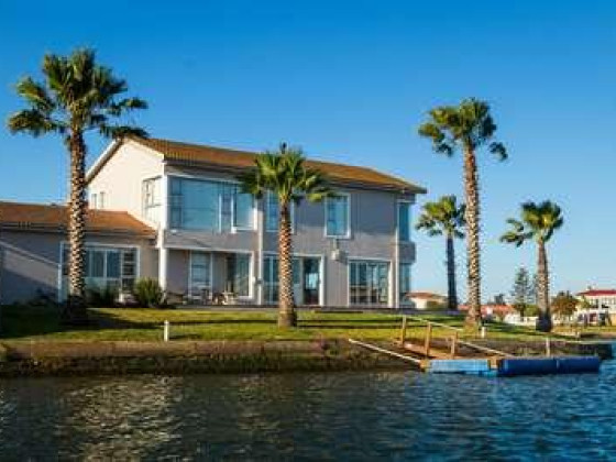 365 Holiday Homes Rental
