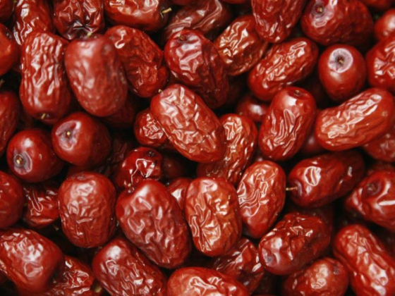 Ali Amin Dates Trading
