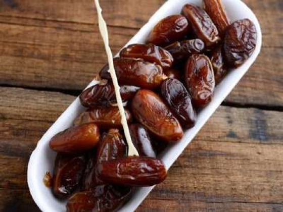 Ali Amin Dates Trading