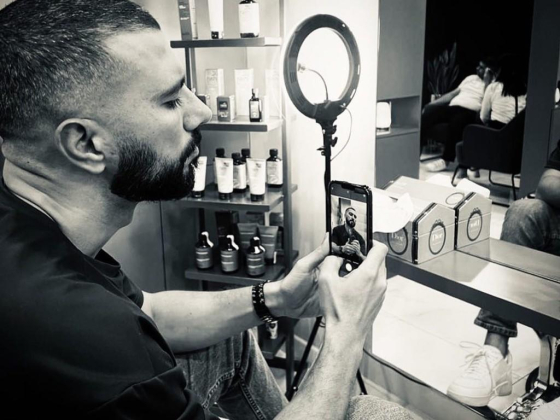 Flap Gents Salon