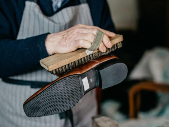 Gul Shoe & Bag Repairing