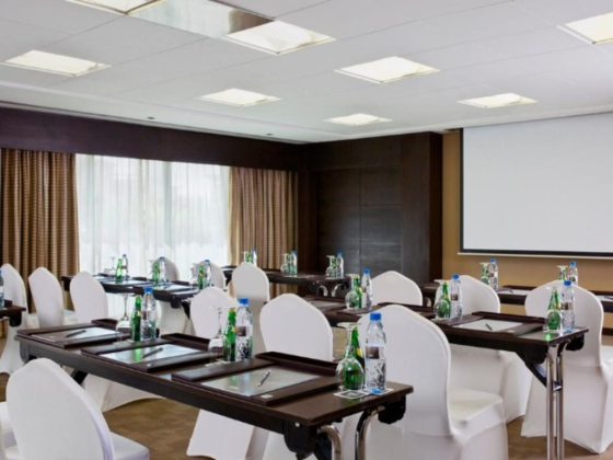 Bord Meeting Room