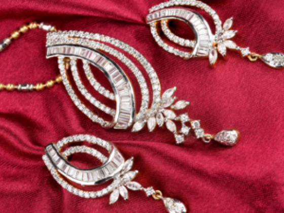 Dhaarmi Gold & Diamonds