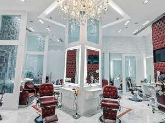 Groomen ​Barber shop