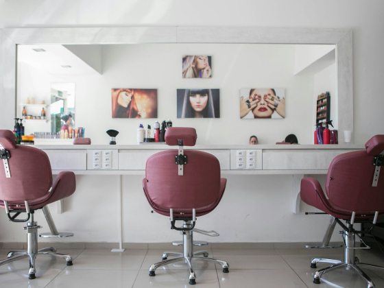 Roots Lab Beauty Salon