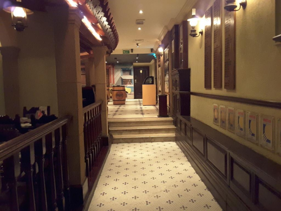Long"s Bar