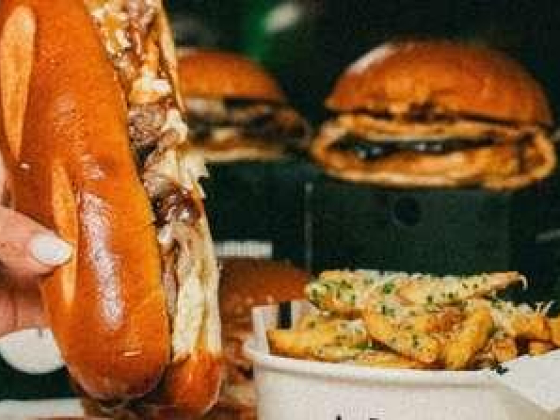 Izu Burger Restaurant